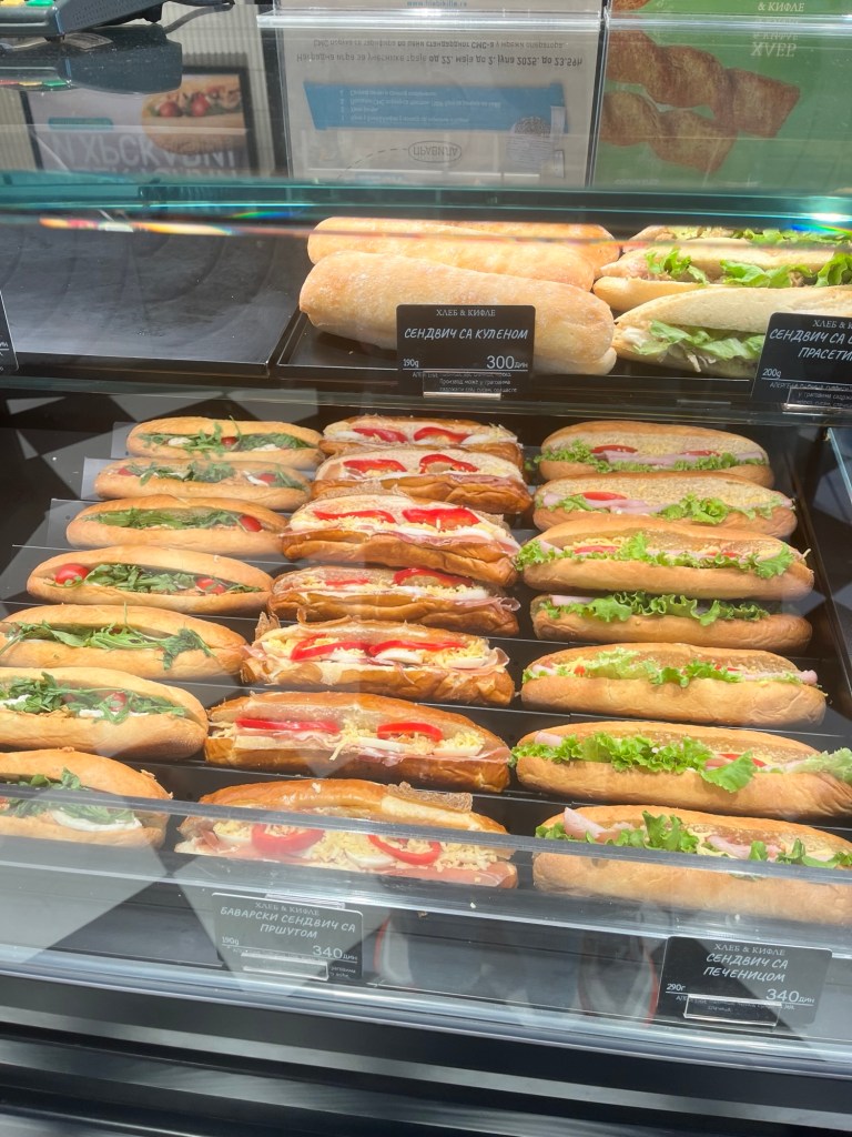 Belgrad’da sokak fırıncılarından sandviç fotoğrafları